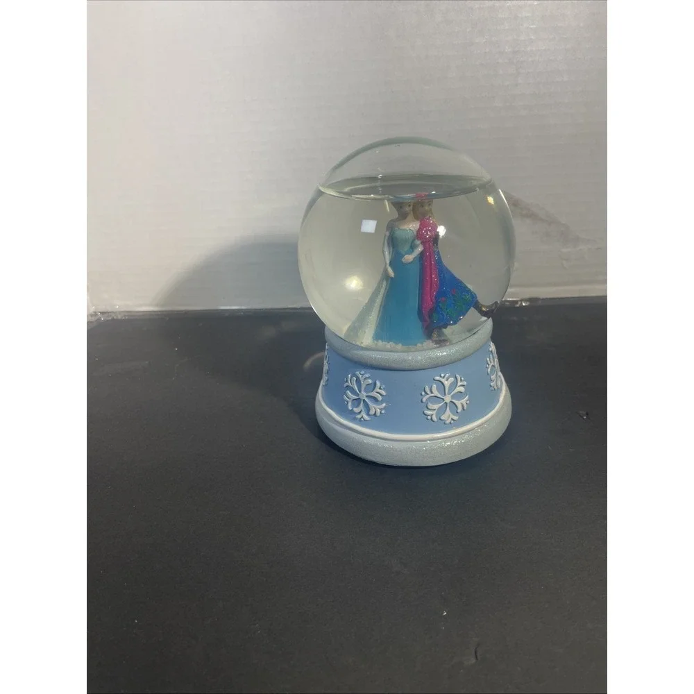 Lenox Classics Disney Frozen Elsa & Anna Musical Snow Globe Snowflake Base